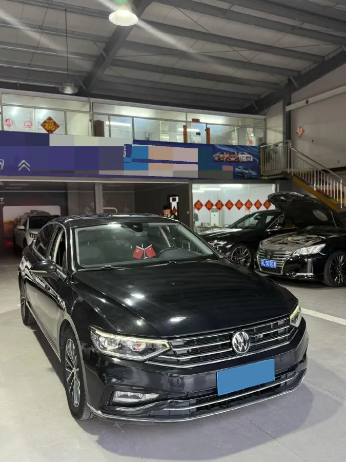 2020 Volkswagen Magotan 2.0T 220HP L4 7DCT,autocango,china used car exporter,china ev exporter,chinese used car exporter,chinese used ev exporter