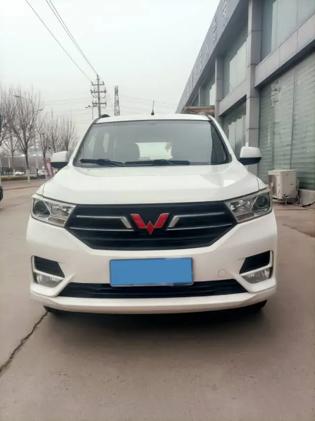 2019 WuLing HongGuang 1.5L 99HP L4 6MT,autocango,china used car exporter,china ev exporter,chinese used car exporter,chinese used ev exporter