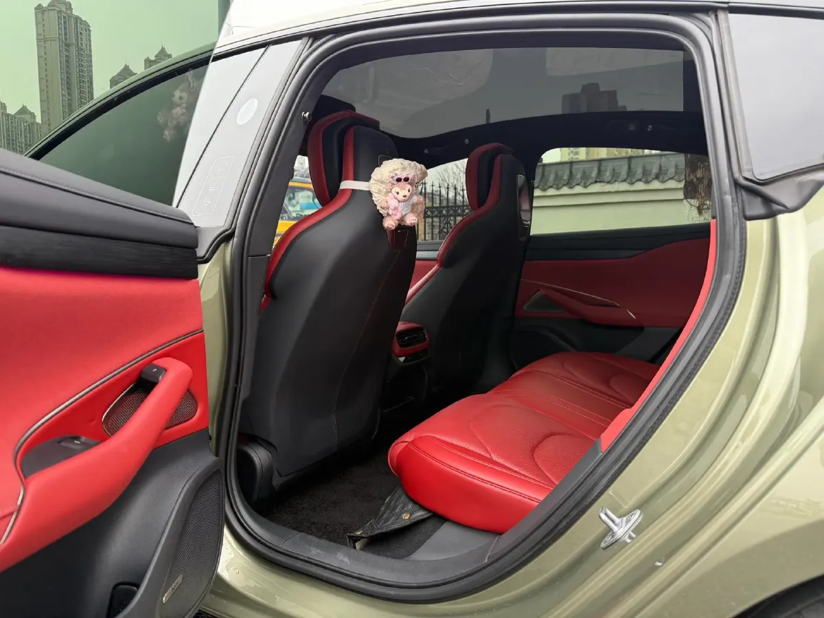 2024 MI SU7 BEV 101KWH,autocango,china used car exporter,china ev exporter,chinese used car exporter,chinese used ev exporter