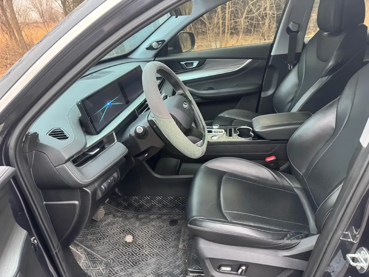 2022 Chery Tiggo 8 Plus 1.6T 197HP L4 7DCT,autocango,china used car exporter,china ev exporter,chinese used car exporter,chinese used ev exporter