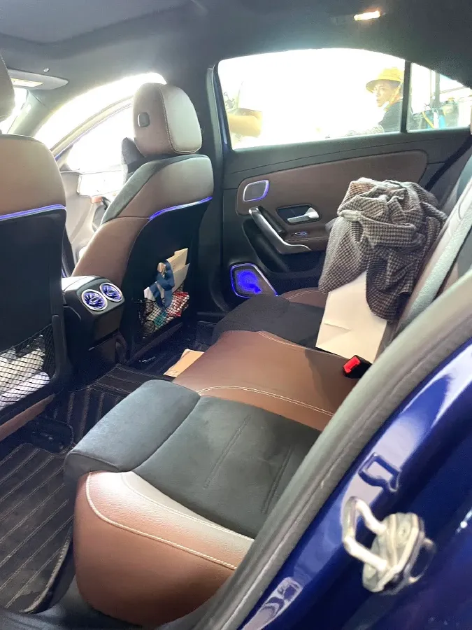 2020 Mercedes-Benz A Class 1.3T 136HP L4 7DCT,autocango,china used car exporter,china ev exporter,chinese used car exporter,chinese used ev exporter