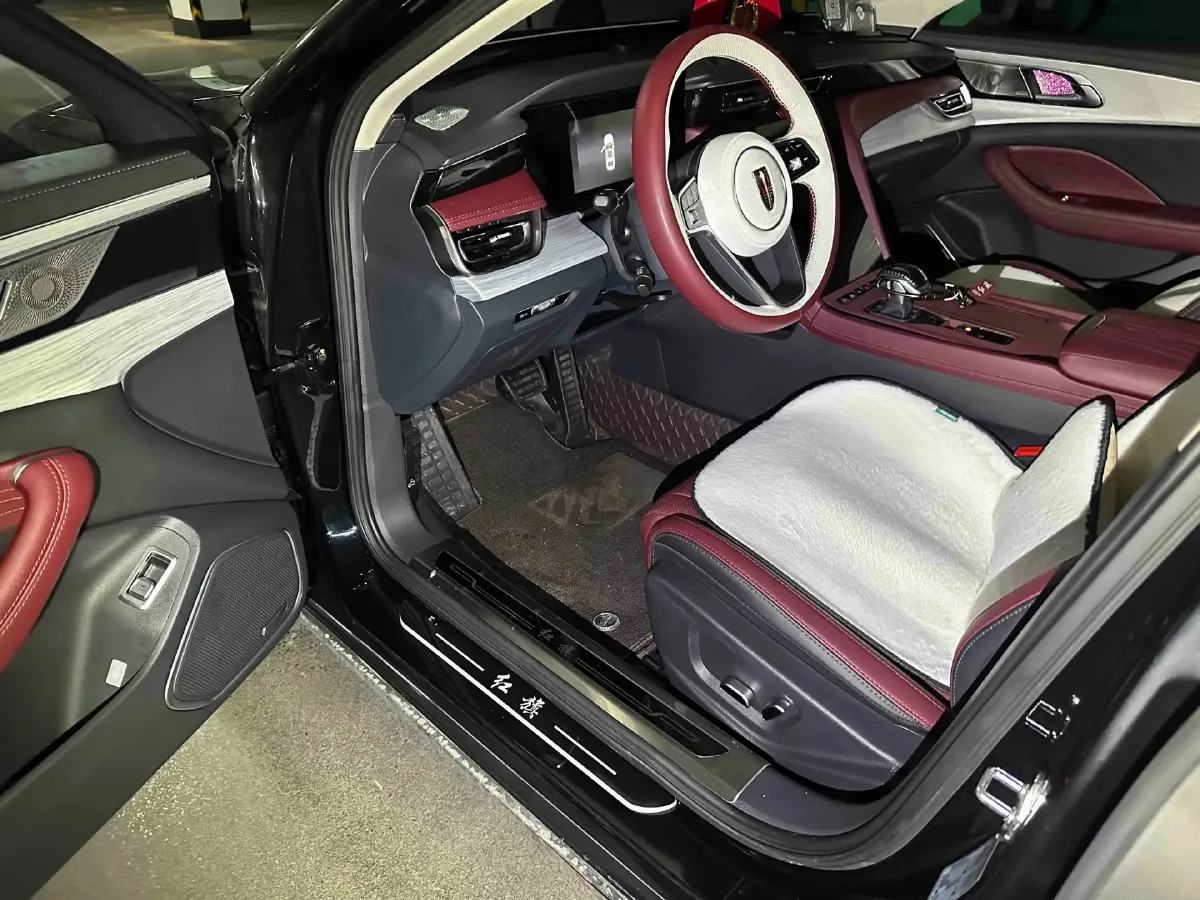 2024 HongQi H5 1.5T 169HP L4 7DCT,autocango,china used car exporter,china ev exporter,chinese used car exporter,chinese used ev exporter