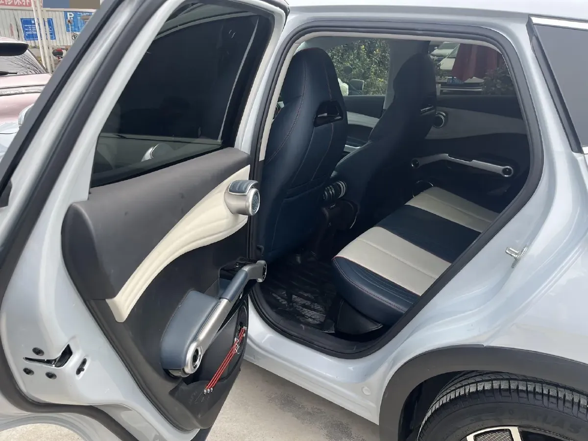 2022 Foton Grand General G7 2.0T 238HP L4 8AT,autocango,china used car exporter,china ev exporter,chinese used car exporter,chinese used ev exporter