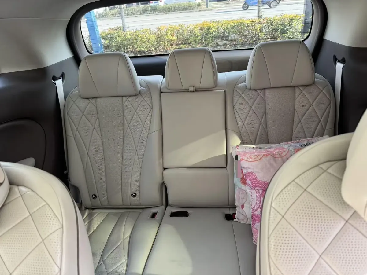 2022 Mercedes-Benz GLC Class 2.0T 197HP L4 9AT,autocango,china used car exporter,china ev exporter,chinese used car exporter,chinese used ev exporter