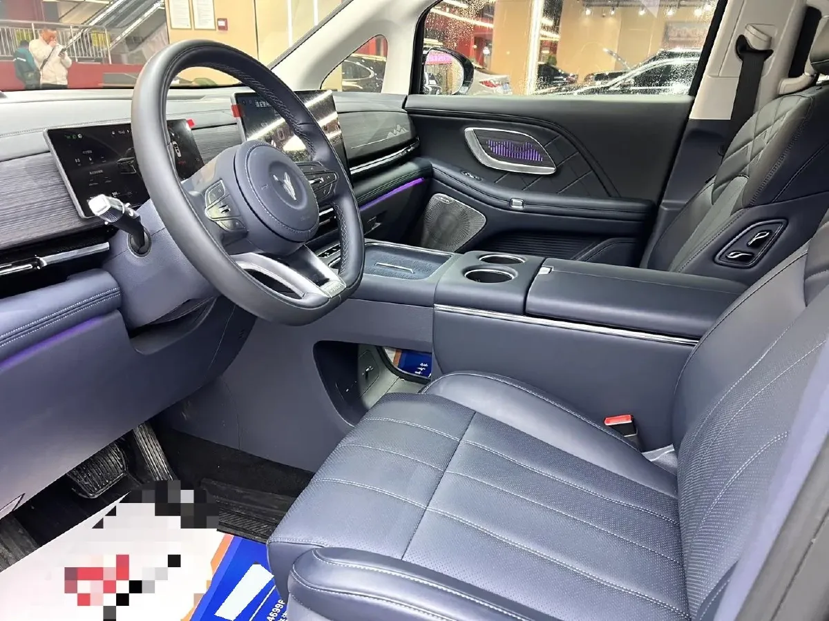 2026 Voyah Dream 1.5T 150HP L4 PHEV,autocango,china used car exporter,china ev exporter,chinese used car exporter,chinese used ev exporter