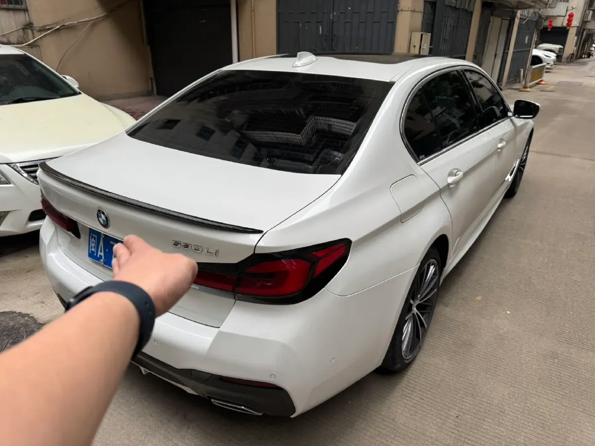2022 BMW 5 Series 2.0T 252HP L4 8AT,autocango,china used car exporter,china ev exporter,chinese used car exporter,chinese used ev exporter