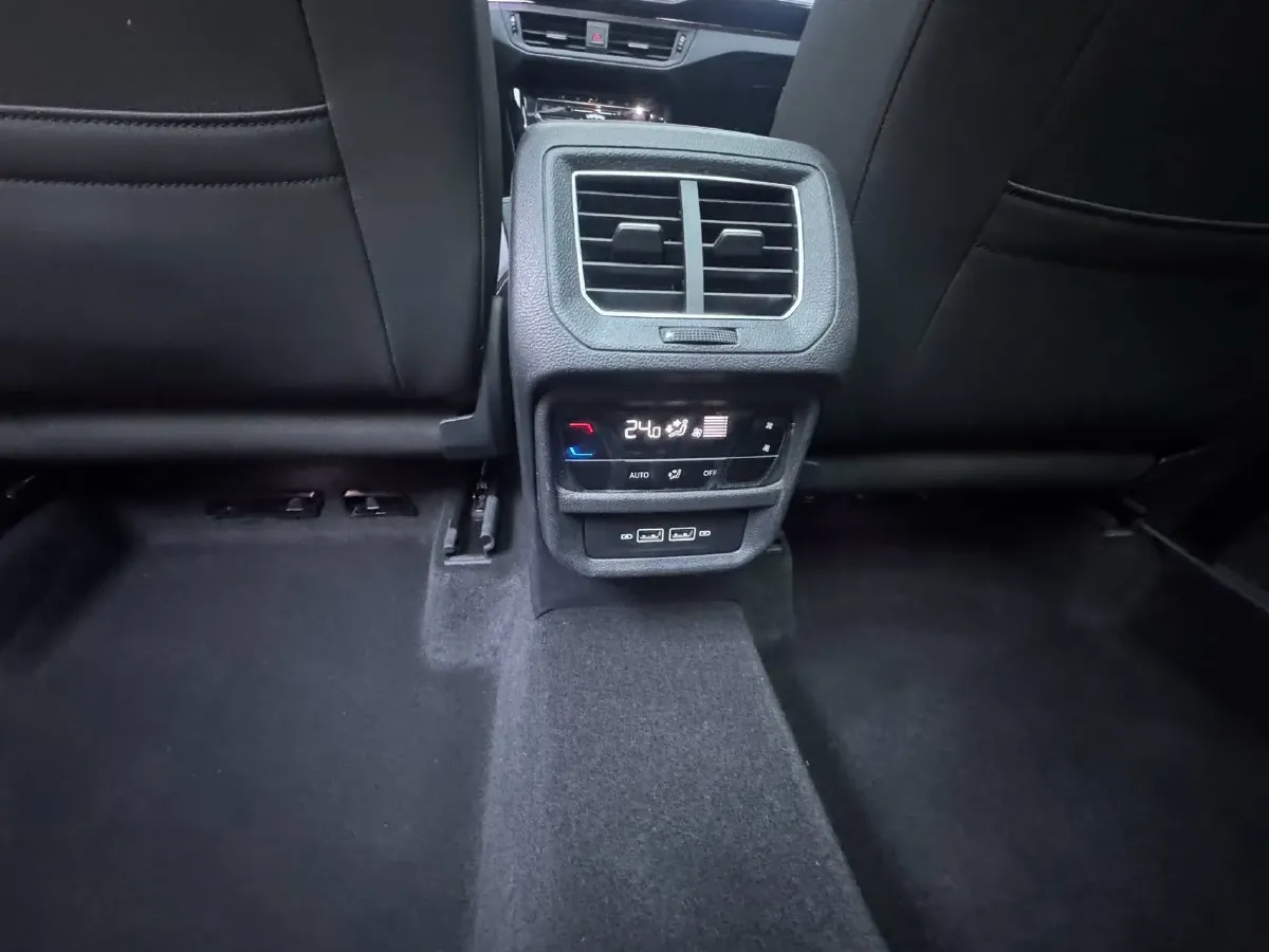 2021 Volkswagen Tayron 1.4T 150HP L4 7DCT,autocango,china used car exporter,china ev exporter,chinese used car exporter,chinese used ev exporter