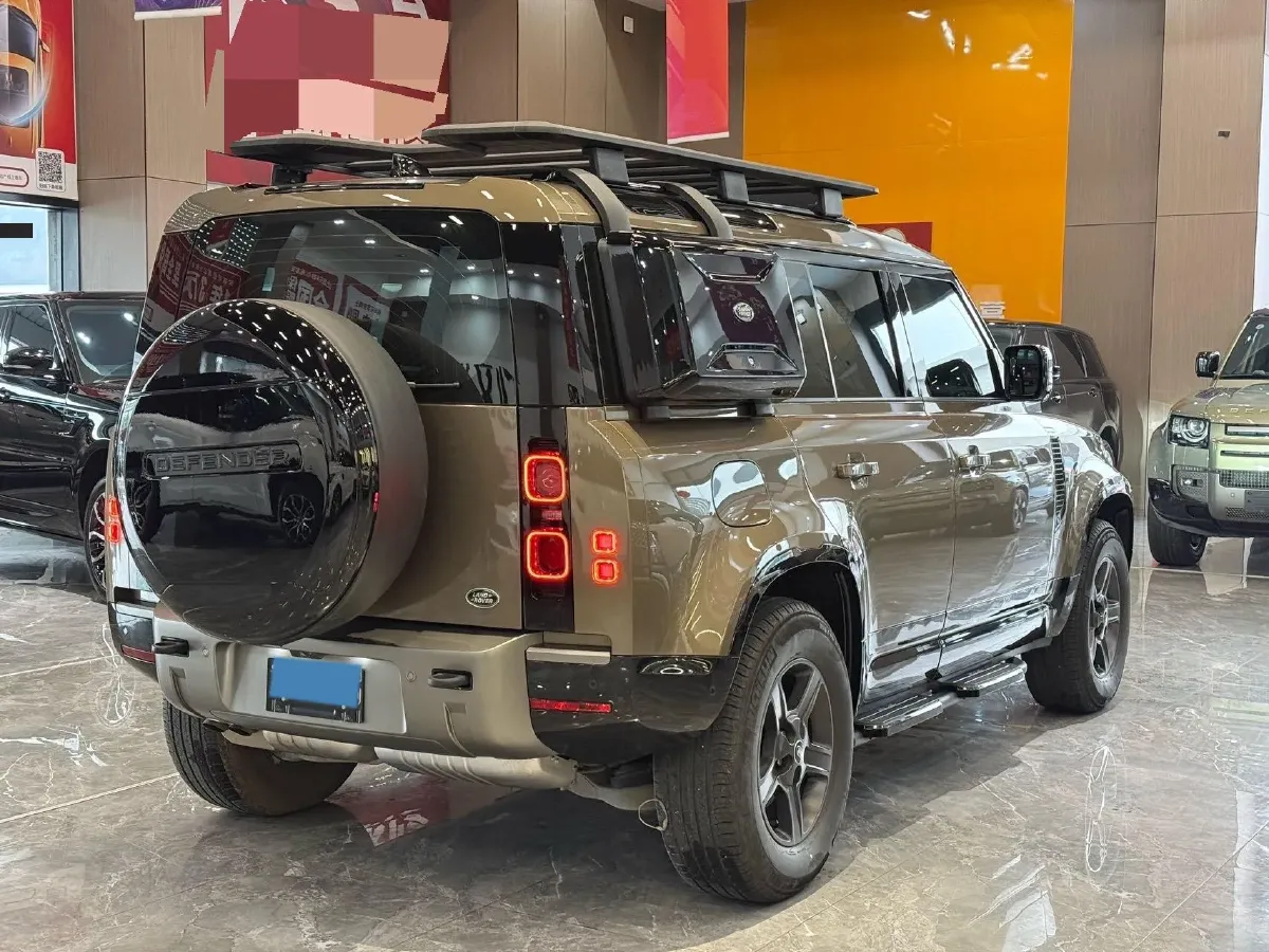 2023 Land Rover Defender 3.0T 400HP L6 8AT,autocango,china used car exporter,china ev exporter,chinese used car exporter,chinese used ev exporter