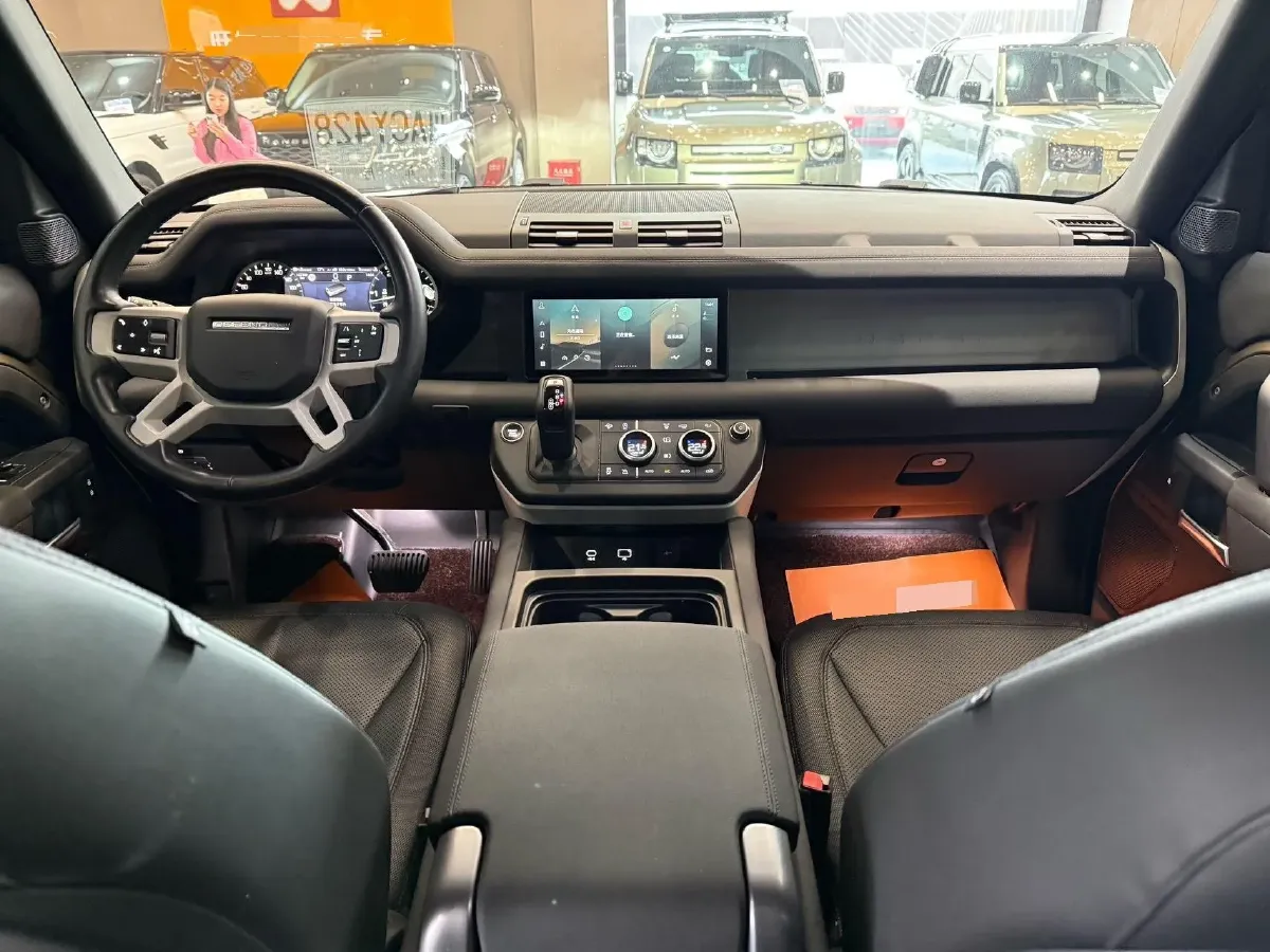 2023 Land Rover Defender 3.0T 400HP L6 8AT,autocango,china used car exporter,china ev exporter,chinese used car exporter,chinese used ev exporter