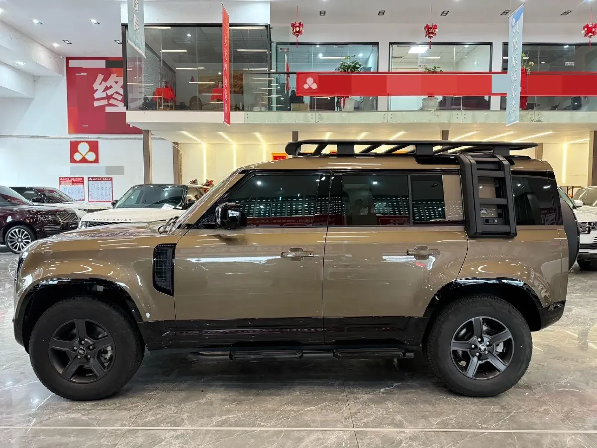 2023 Land Rover Defender 3.0T 400HP L6 8AT,autocango,china used car exporter,china ev exporter,chinese used car exporter,chinese used ev exporter