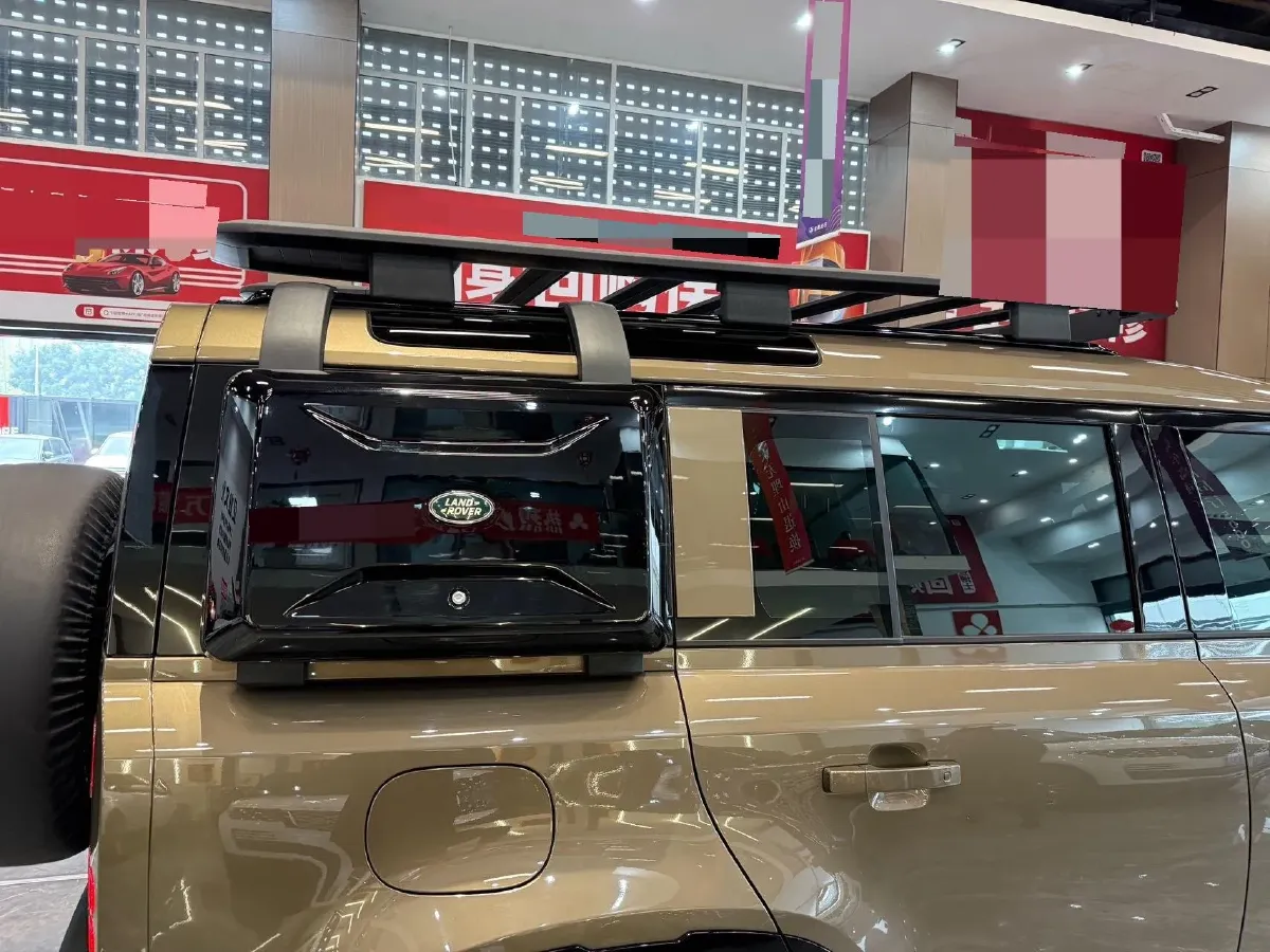 2023 Land Rover Defender 3.0T 400HP L6 8AT,autocango,china used car exporter,china ev exporter,chinese used car exporter,chinese used ev exporter