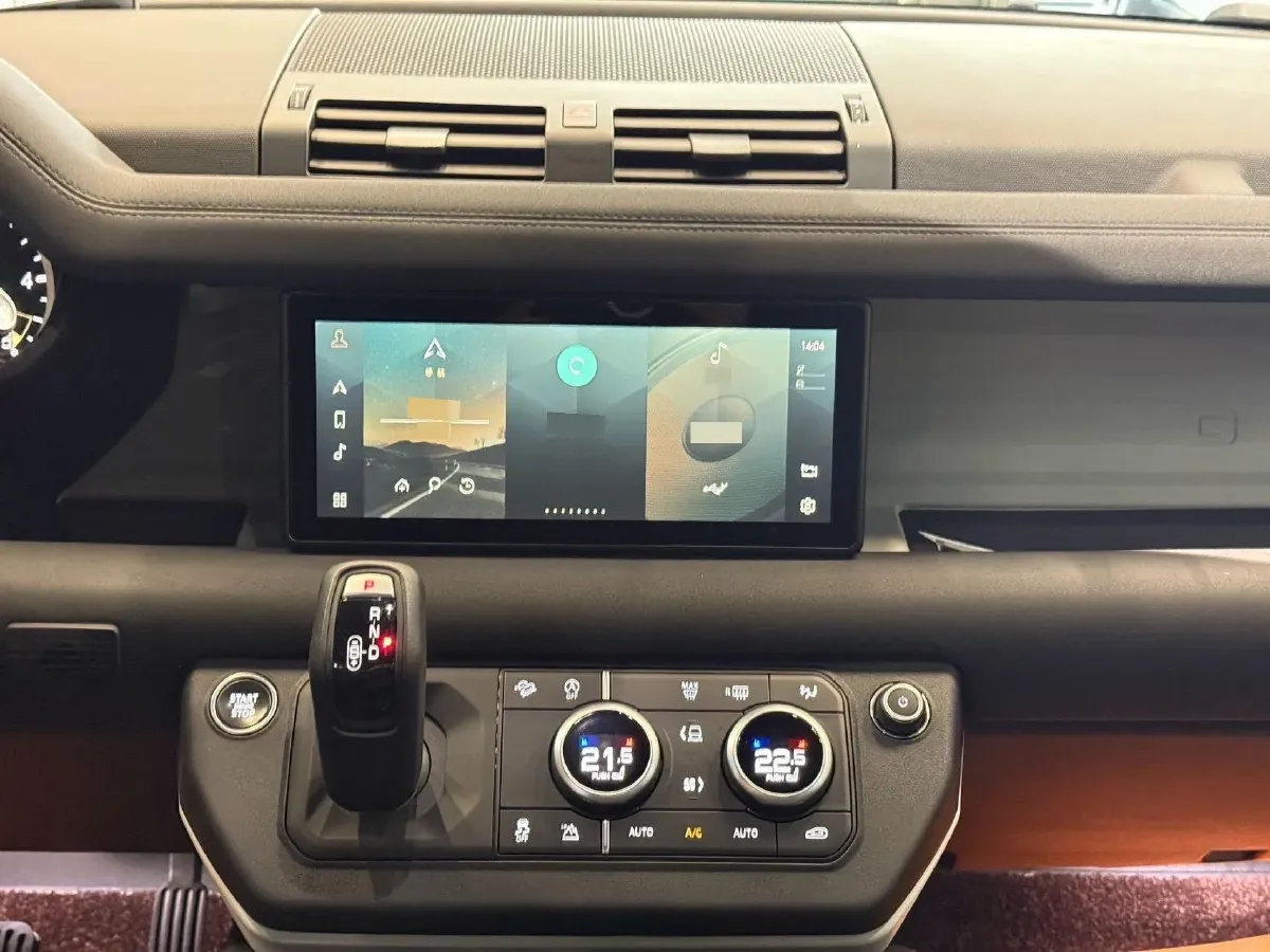 2023 Land Rover Defender 3.0T 400HP L6 8AT,autocango,china used car exporter,china ev exporter,chinese used car exporter,chinese used ev exporter