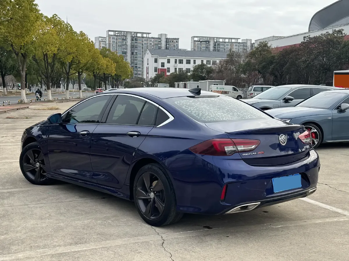 2019 Buick Regal 2.0T 261HP L4 9AT,autocango,china used car exporter,china ev exporter,chinese used car exporter,chinese used ev exporter