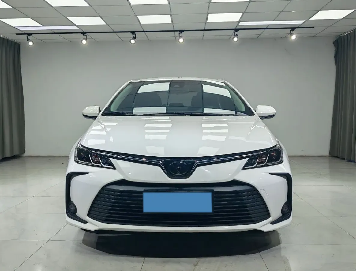 2021 Toyota Corolla 1.2T 116HP L4 CVT,autocango,china used car exporter,china ev exporter,chinese used car exporter,chinese used ev exporter