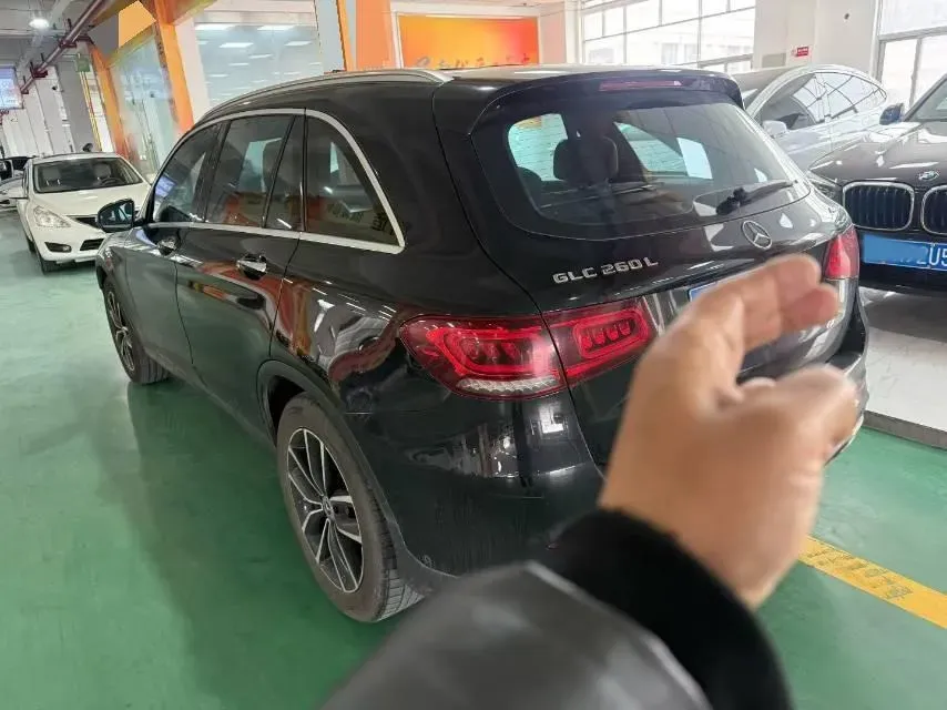 2021 Mercedes-Benz GLC Class 2.0T 197HP L4 9AT,autocango,china used car exporter,china ev exporter,chinese used car exporter,chinese used ev exporter
