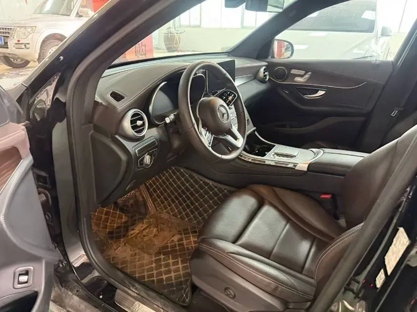 2021 Mercedes-Benz GLC Class 2.0T 197HP L4 9AT,autocango,china used car exporter,china ev exporter,chinese used car exporter,chinese used ev exporter