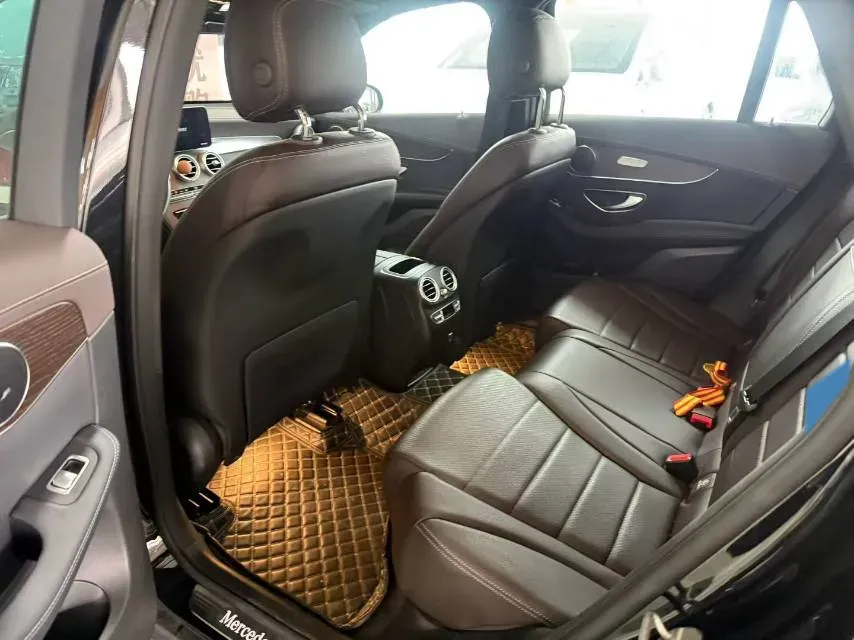 2021 Mercedes-Benz GLC Class 2.0T 197HP L4 9AT,autocango,china used car exporter,china ev exporter,chinese used car exporter,chinese used ev exporter