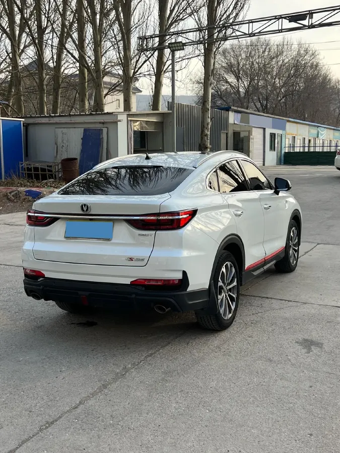 2021 ChangAn CS85 Coupe 1.5T 178HP L4 7DCT,autocango,china used car exporter,china ev exporter,chinese used car exporter,chinese used ev exporter