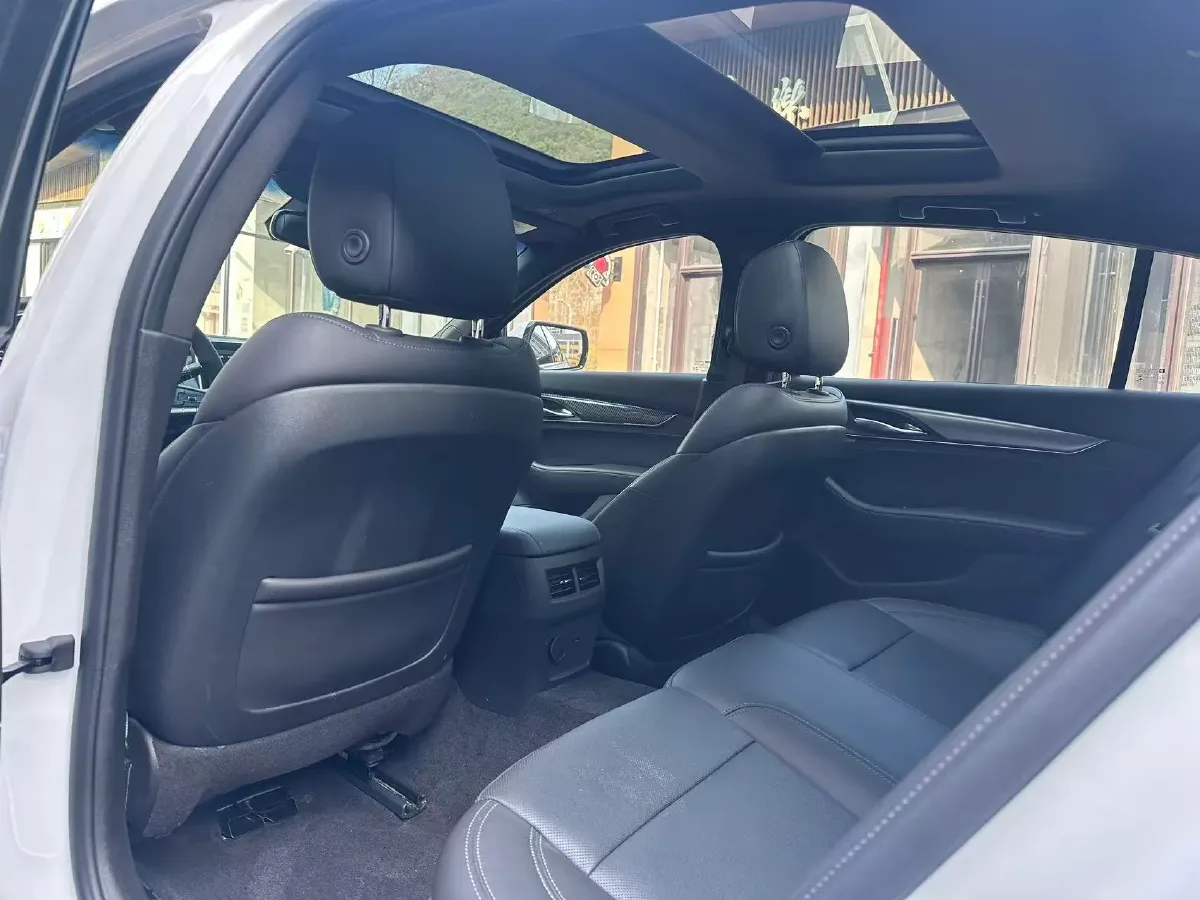 2023 Cadillac CT5 2.0T 237HP L4 10AT,autocango,china used car exporter,china ev exporter,chinese used car exporter,chinese used ev exporter