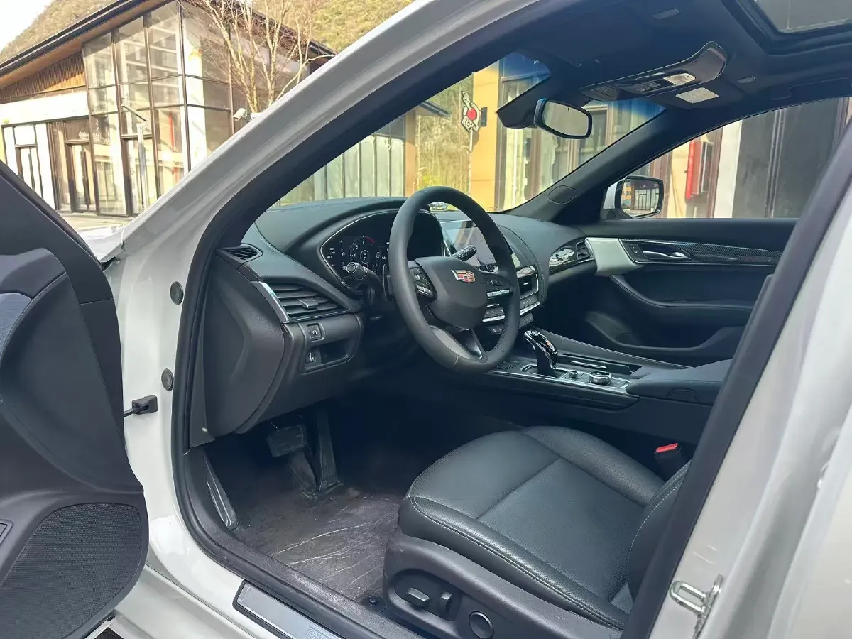 2023 Cadillac CT5 2.0T 237HP L4 10AT,autocango,china used car exporter,china ev exporter,chinese used car exporter,chinese used ev exporter