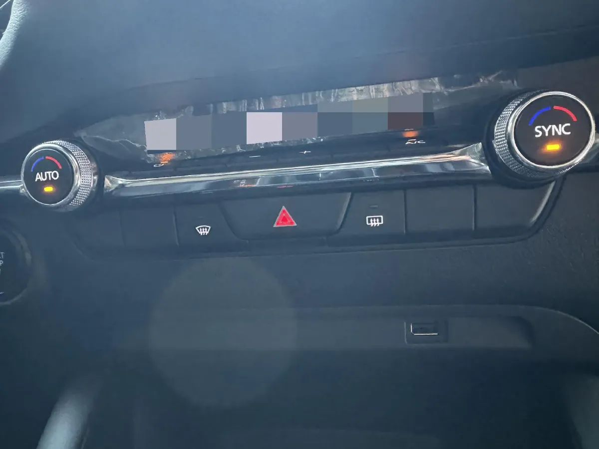 2022 Mazda 3 Axela 2.0L 158HP L4 6AT,autocango,china used car exporter,china ev exporter,chinese used car exporter,chinese used ev exporter