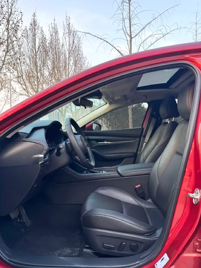 2022 Mazda 3 Axela 2.0L 158HP L4 6AT,autocango,china used car exporter,china ev exporter,chinese used car exporter,chinese used ev exporter