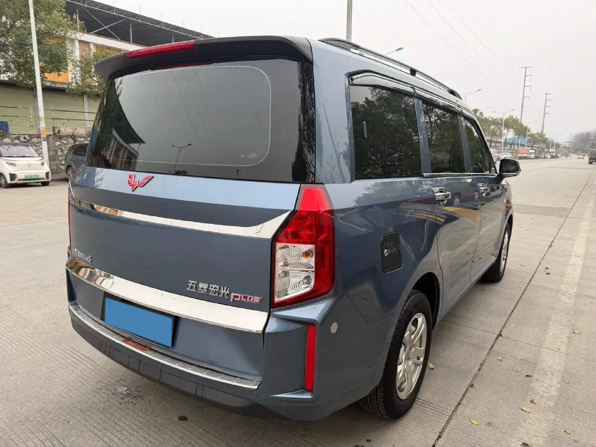 2019 WuLing HongGuang Plus 1.5T 147HP L4 6MT,autocango,china used car exporter,china ev exporter,chinese used car exporter,chinese used ev exporter