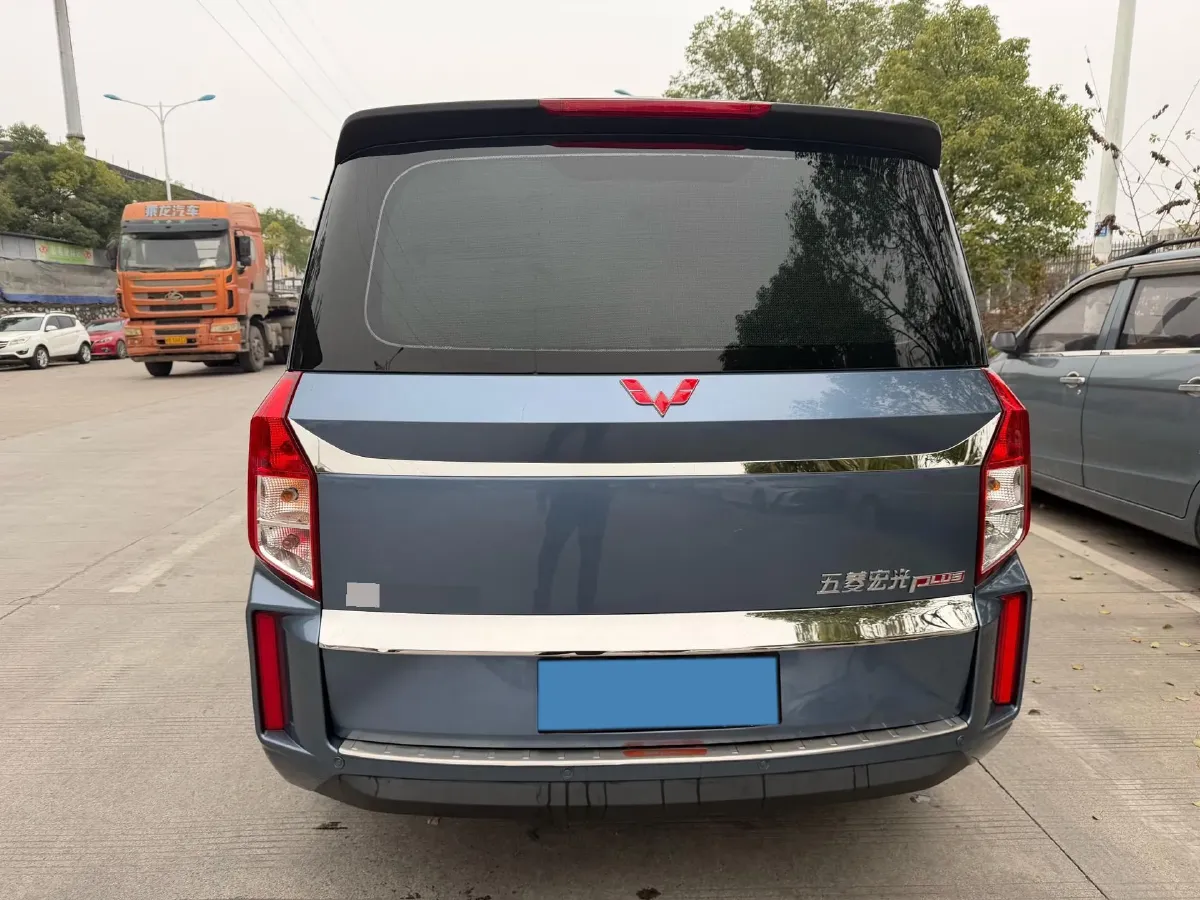 2019 WuLing HongGuang Plus 1.5T 147HP L4 6MT,autocango,china used car exporter,china ev exporter,chinese used car exporter,chinese used ev exporter