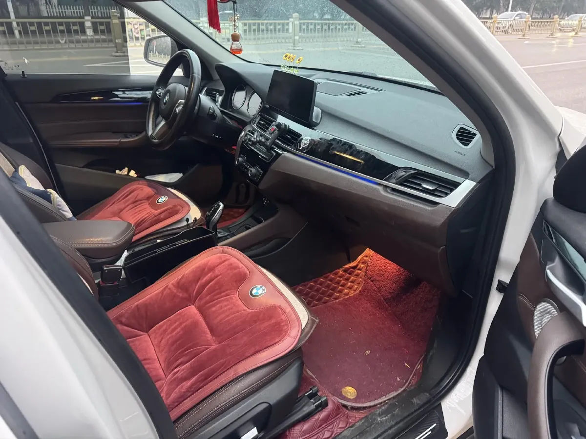 2021 BMW X1 2.0T 192HP L4 7DCT,autocango,china used car exporter,china ev exporter,chinese used car exporter,chinese used ev exporter