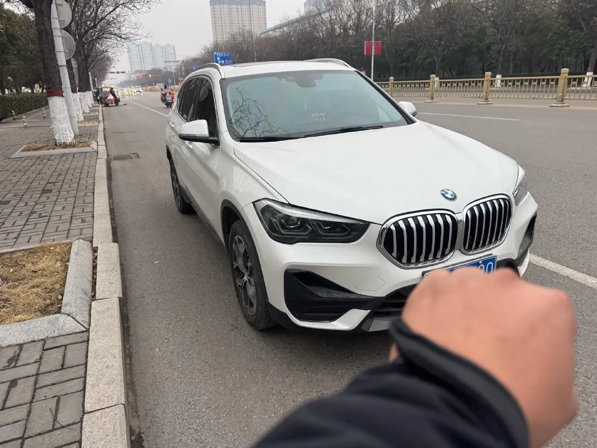 2021 BMW X1 2.0T 192HP L4 7DCT,autocango,china used car exporter,china ev exporter,chinese used car exporter,chinese used ev exporter