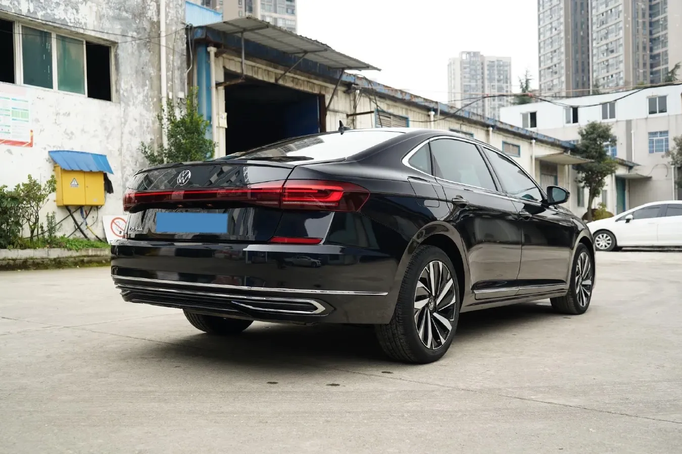 2022 Xpeng P7 BEV 60.2KWH,autocango,china used car exporter,china ev exporter,chinese used car exporter,chinese used ev exporter