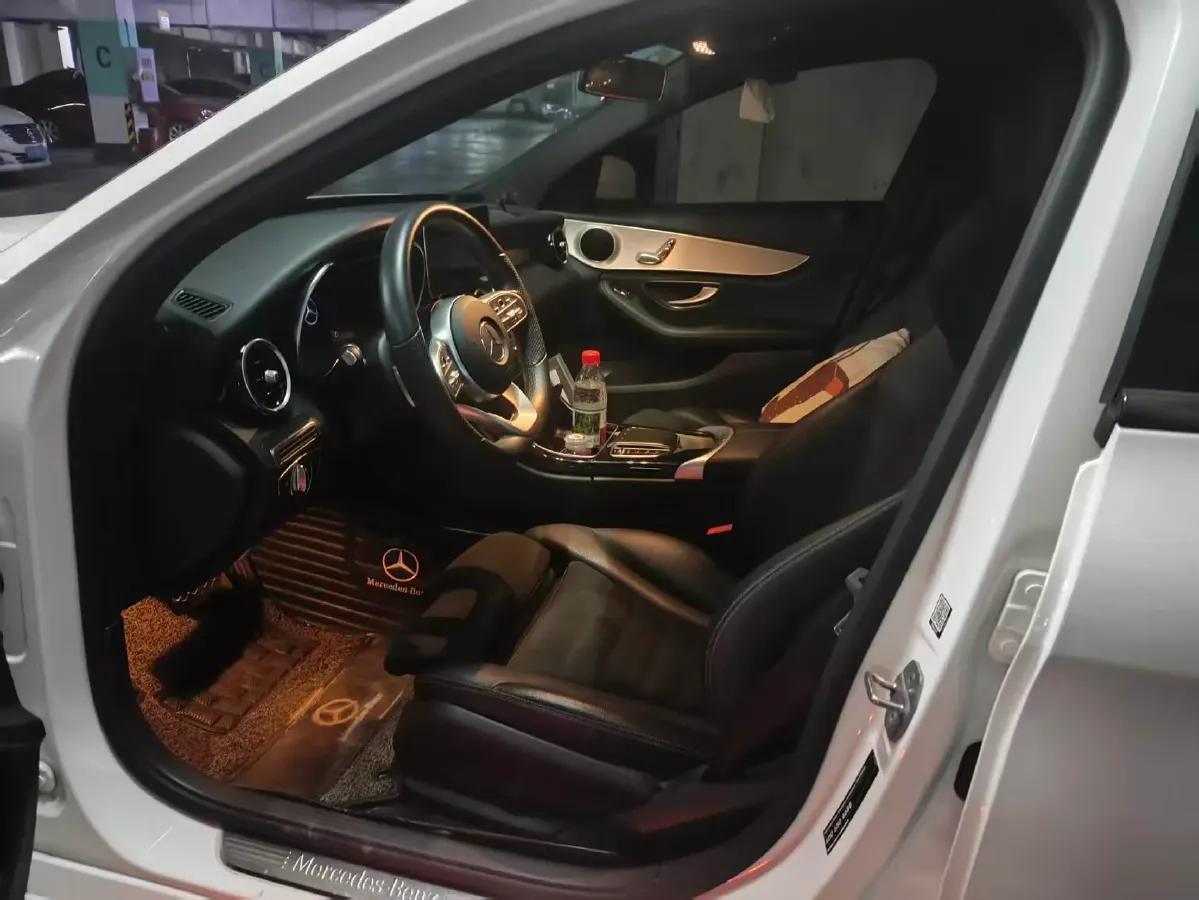 2020 Mercedes-Benz C Class 1.5T 184HP L4 9AT,autocango,china used car exporter,china ev exporter,chinese used car exporter,chinese used ev exporter