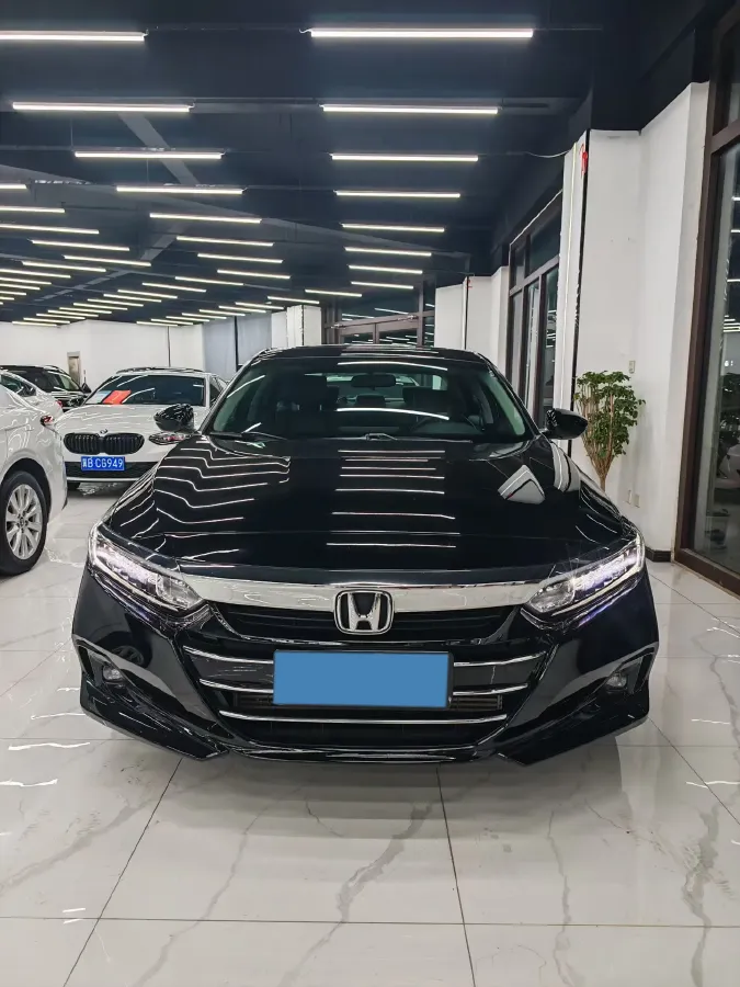 2022 Honda Accord 1.5T 194HP L4 CVT,autocango,china used car exporter,china ev exporter,chinese used car exporter,chinese used ev exporter