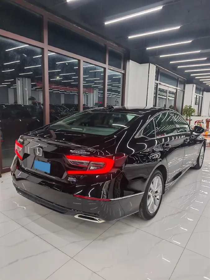 2022 Honda Accord 1.5T 194HP L4 CVT,autocango,china used car exporter,china ev exporter,chinese used car exporter,chinese used ev exporter