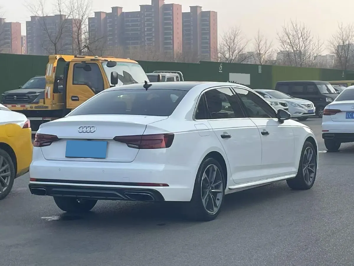 2019 Audi A4L 2.0T 190HP L4 7DCT,autocango,china used car exporter,china ev exporter,chinese used car exporter,chinese used ev exporter