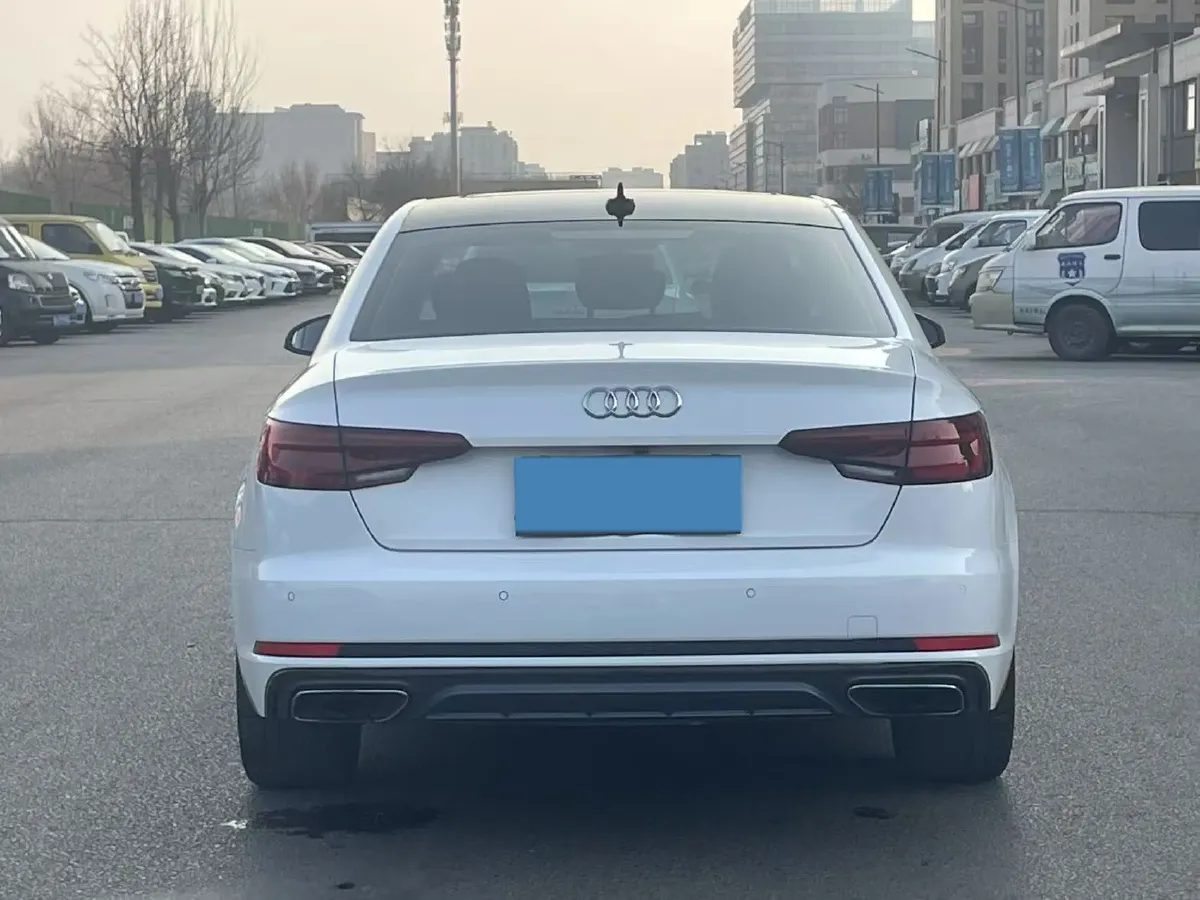 2019 Audi A4L 2.0T 190HP L4 7DCT,autocango,china used car exporter,china ev exporter,chinese used car exporter,chinese used ev exporter