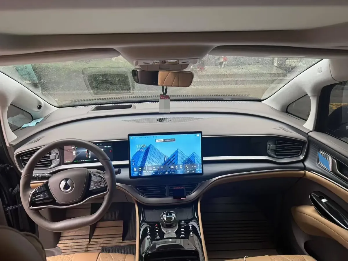 2022 HongQi HS7 3.0T 337HP V6 8AT,autocango,china used car exporter,china ev exporter,chinese used car exporter,chinese used ev exporter