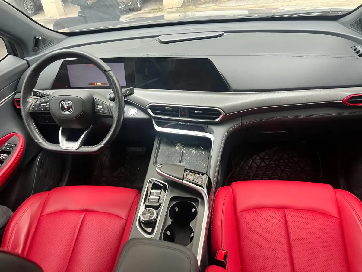 2021 ChangAn UNI-T 1.5T 180HP L4 7DCT,autocango,china used car exporter,china ev exporter,chinese used car exporter,chinese used ev exporter