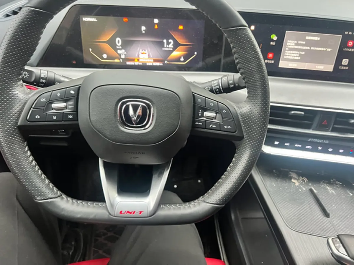 2021 ChangAn UNI-T 1.5T 180HP L4 7DCT,autocango,china used car exporter,china ev exporter,chinese used car exporter,chinese used ev exporter