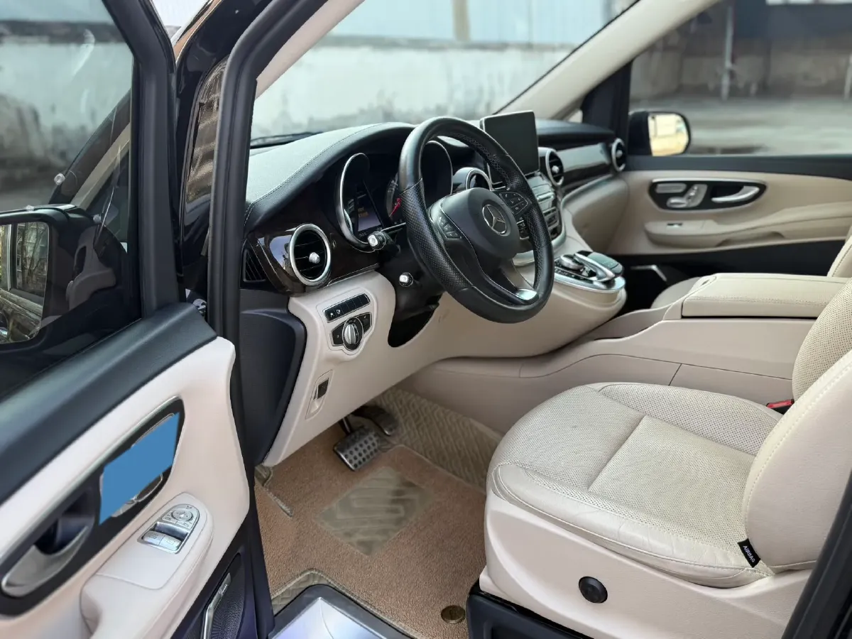 2018 Mercedes-Benz V Class 2.0T 211HP L4 7AT,autocango,china used car exporter,china ev exporter,chinese used car exporter,chinese used ev exporter