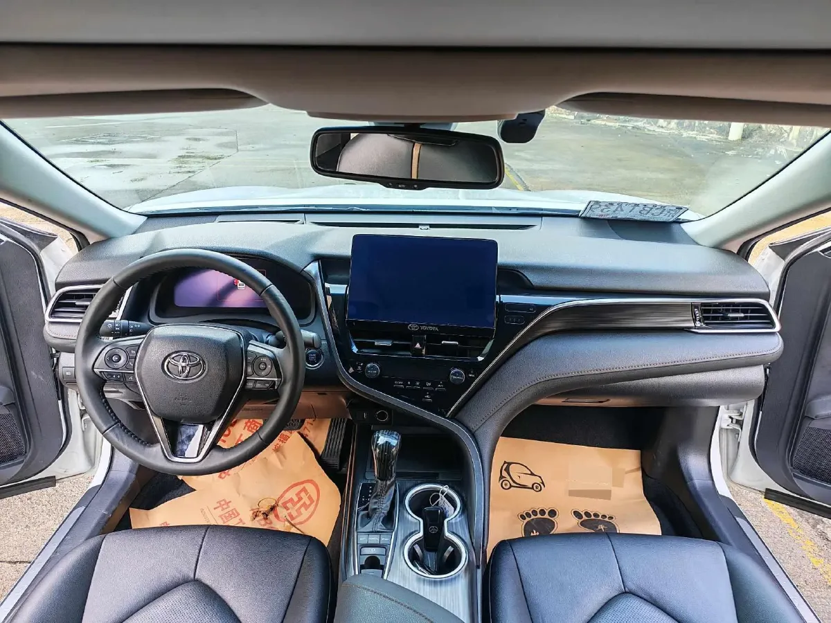 2021 Toyota Camry 2.5L 209HP L4 8AT,autocango,china used car exporter,china ev exporter,chinese used car exporter,chinese used ev exporter