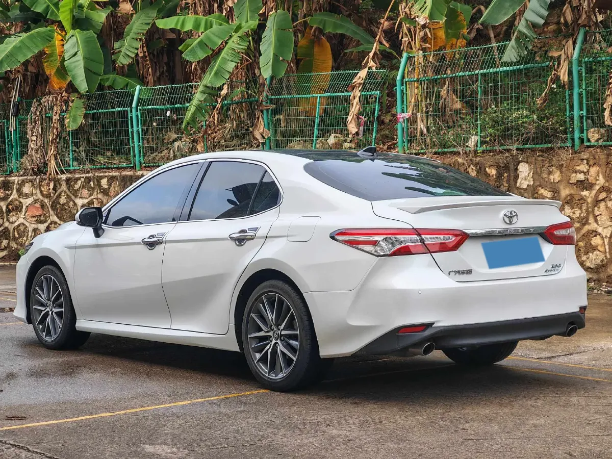 2021 Toyota Camry 2.5L 209HP L4 8AT,autocango,china used car exporter,china ev exporter,chinese used car exporter,chinese used ev exporter