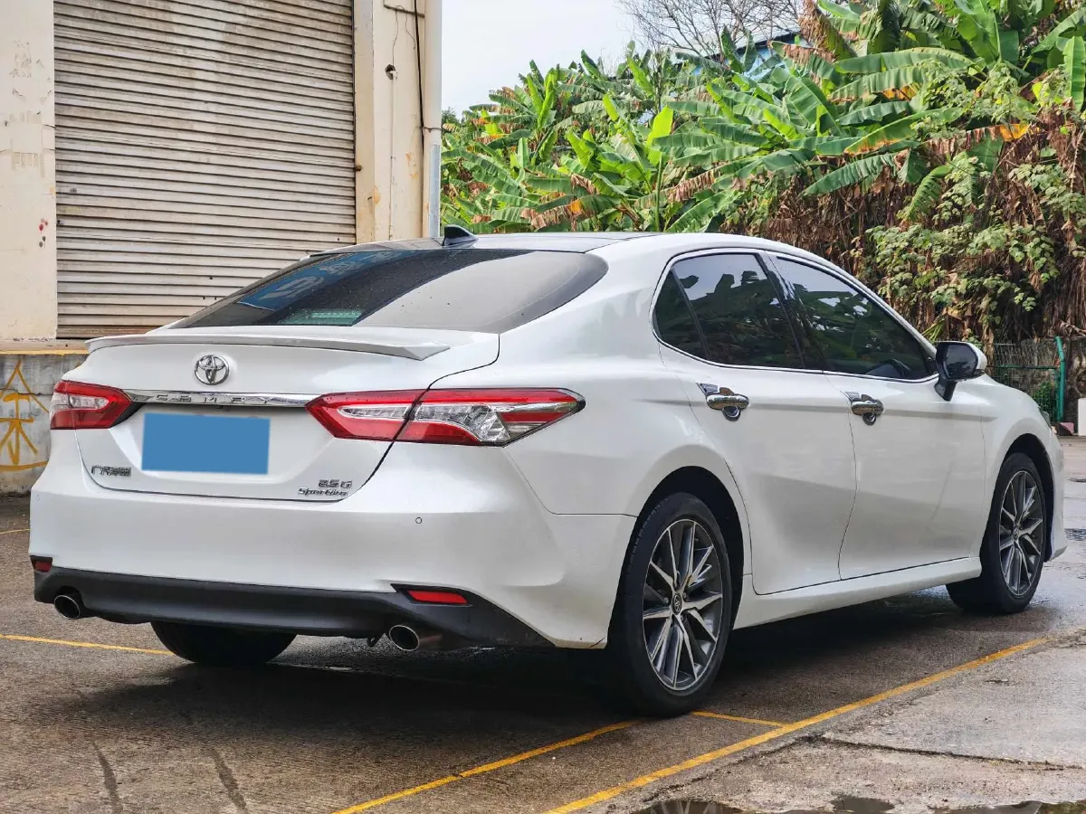 2021 Toyota Camry 2.5L 209HP L4 8AT,autocango,china used car exporter,china ev exporter,chinese used car exporter,chinese used ev exporter