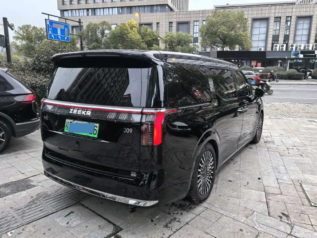 2024 Zeekr 009 BEV 108KWH,autocango,china used car exporter,china ev exporter,chinese used car exporter,chinese used ev exporter