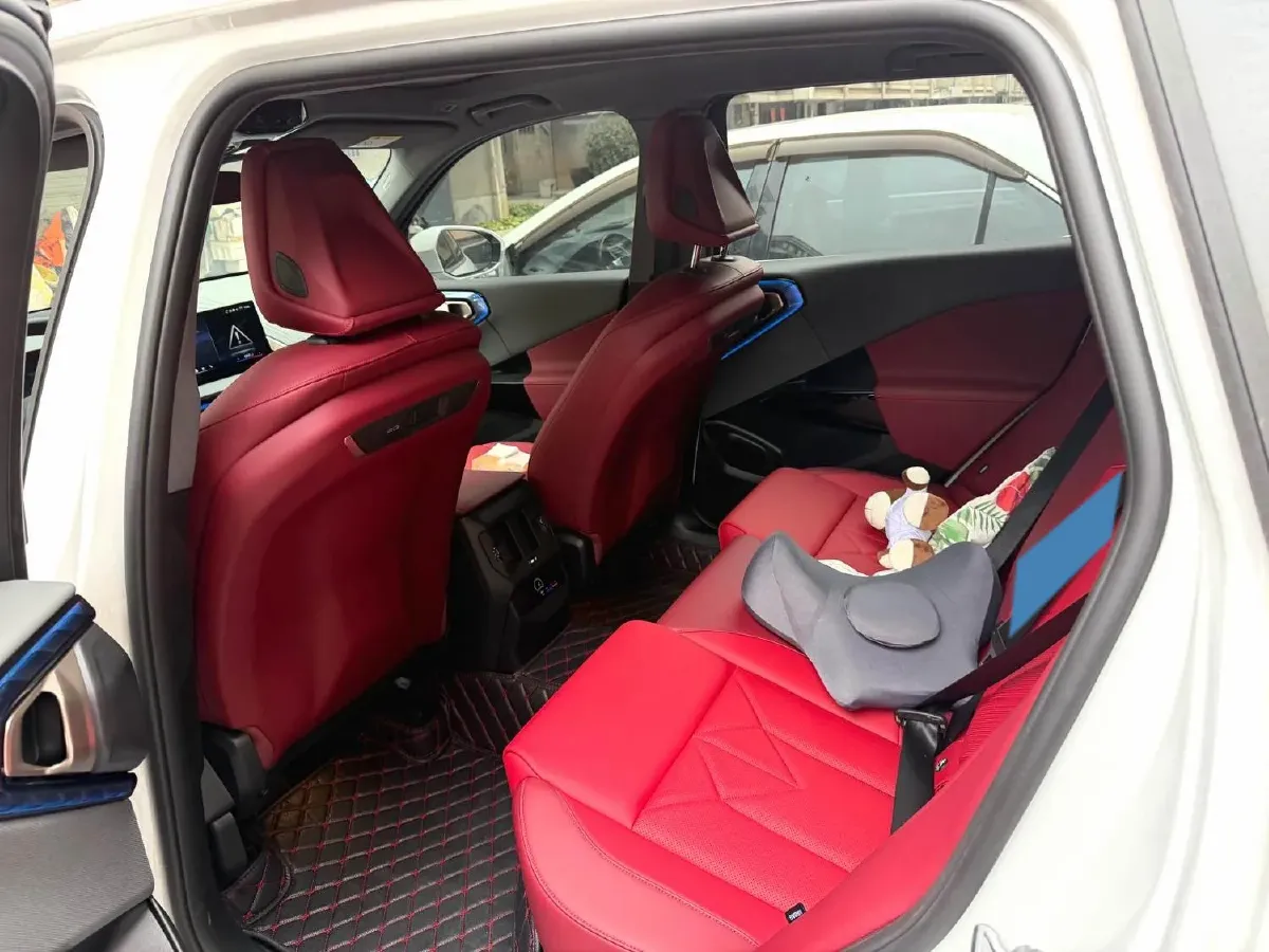 2025 BMW X3 2.0T 190HP L4 8AT,autocango,china used car exporter,china ev exporter,chinese used car exporter,chinese used ev exporter