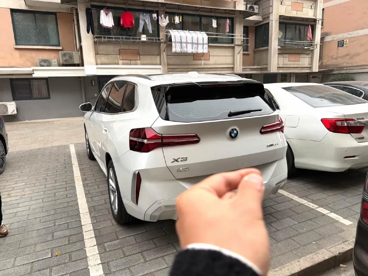 2025 BMW X3 2.0T 190HP L4 8AT,autocango,china used car exporter,china ev exporter,chinese used car exporter,chinese used ev exporter