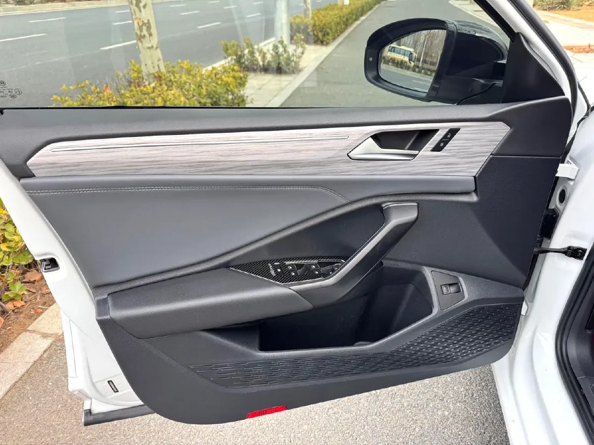 2023 Volkswagen Sagitar 1.4T 150HP L4 7DCT,autocango,china used car exporter,china ev exporter,chinese used car exporter,chinese used ev exporter