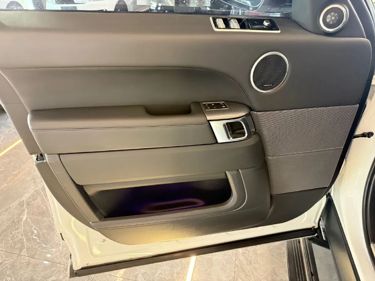 2020 Land Rover Range Rover Sport 3.0T 360HP L6 8AT,autocango,china used car exporter,china ev exporter,chinese used car exporter,chinese used ev exporter