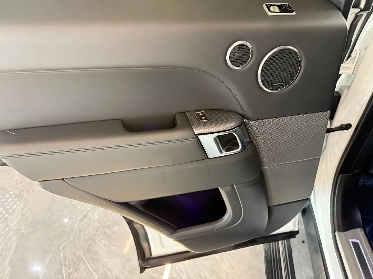 2020 Land Rover Range Rover Sport 3.0T 360HP L6 8AT,autocango,china used car exporter,china ev exporter,chinese used car exporter,chinese used ev exporter