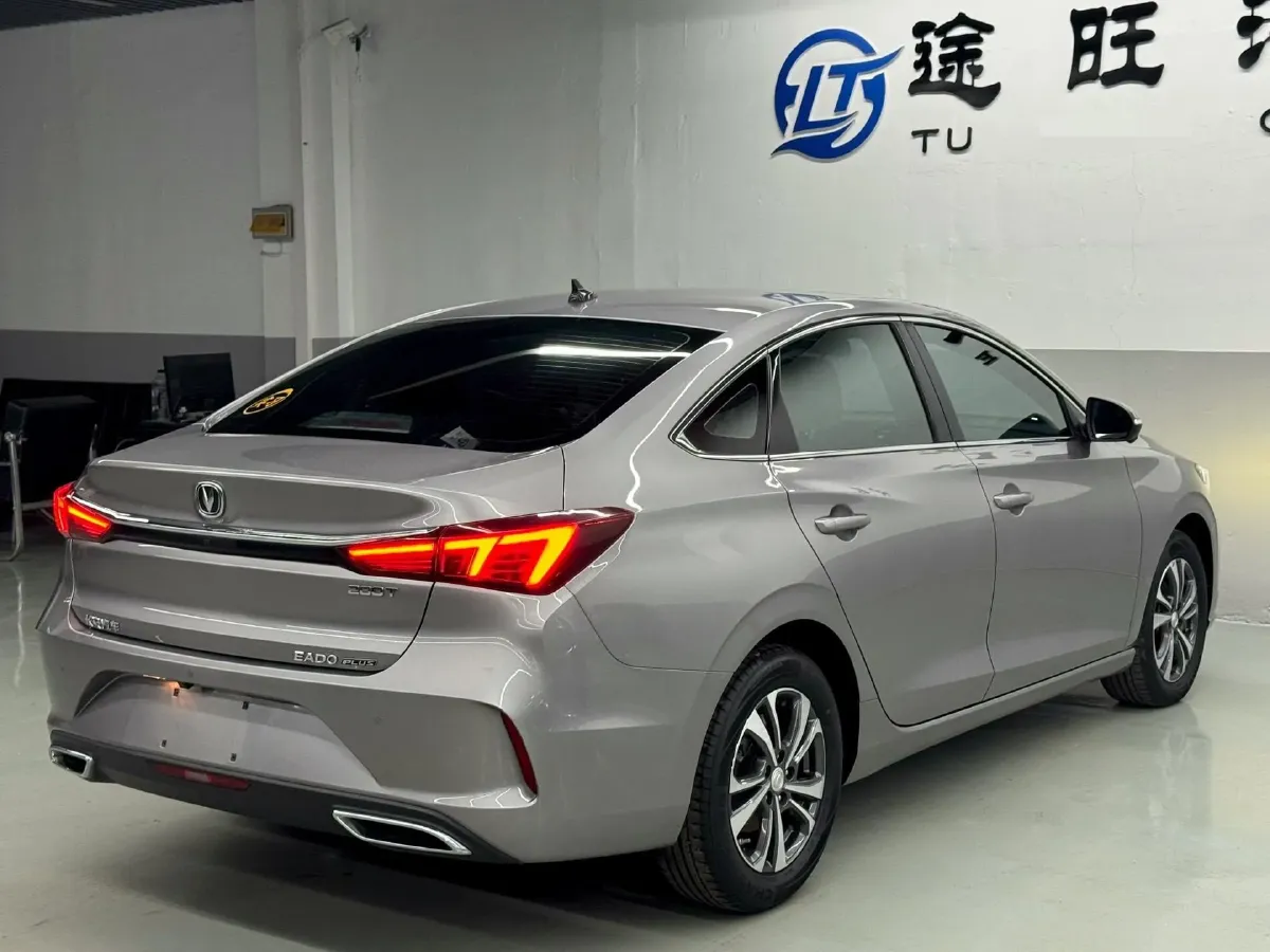2021 ChangAn Eado 1.4T 160HP L4 7DCT,autocango,china used car exporter,china ev exporter,chinese used car exporter,chinese used ev exporter